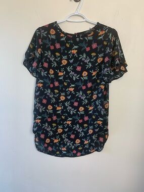 Urban Heritage Black Floral Short Flutter Sleeve Blouse